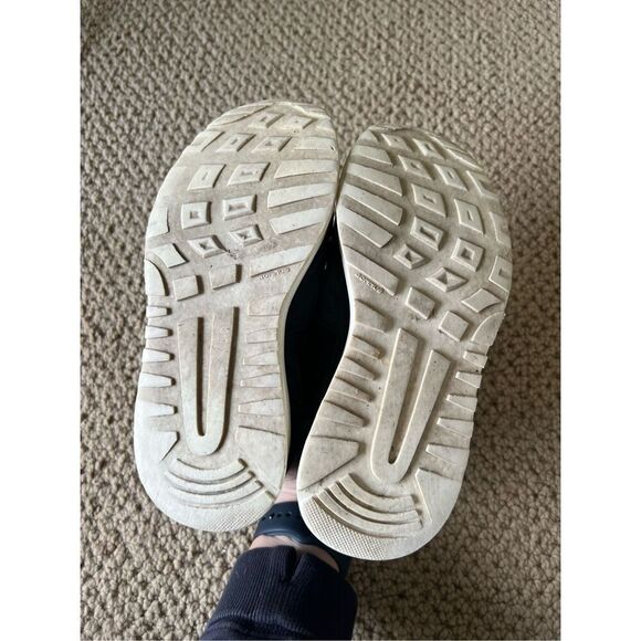 Common Projects Sneakers - Picture 5 of 7